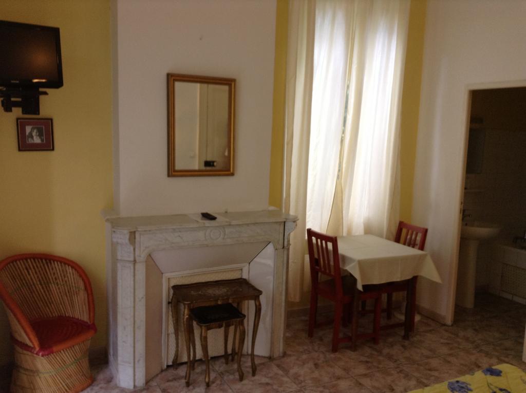 Hotel Acapulco Montpellier Esterno foto